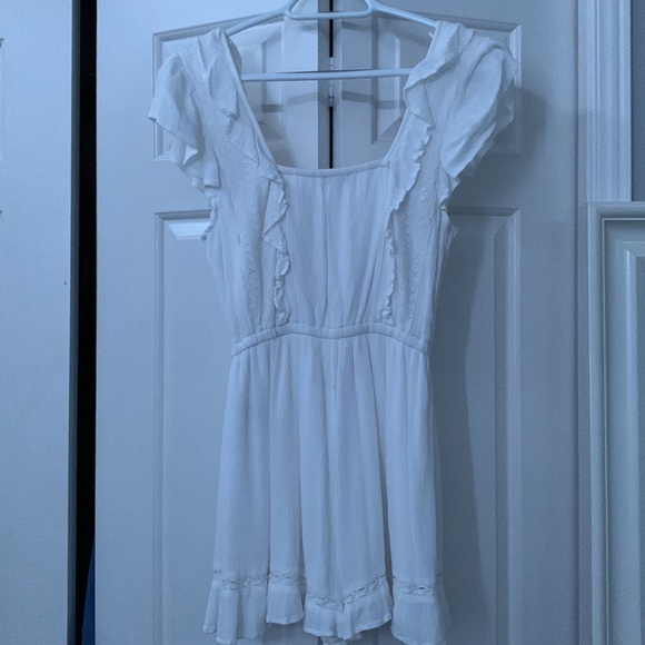COPY - White AE romper - Picture 2 of 3